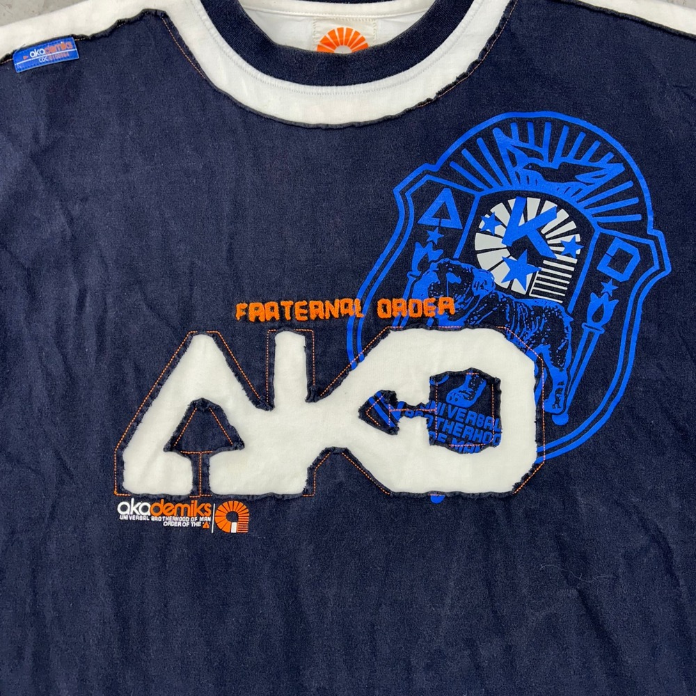 Vintage Akademiks Graphic Tee Mens XL Embroidered Hip Hop Skate Rap Short Sleeve - Picture 3 of 11